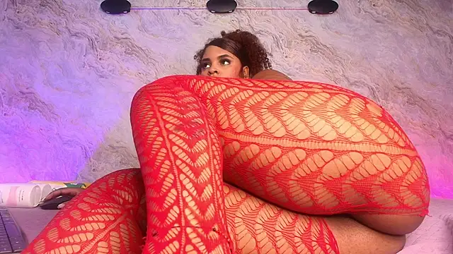 jones maddy  online show from 10-23-25, 12:04