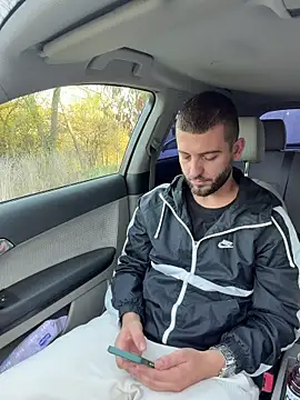 ElChapoGuzman95 online show from 11-02-25, 07:22