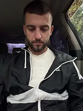 ElChapoGuzman95 online show from 11-18-25, 06:51