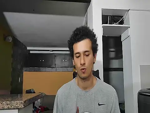 talktome4 online show from 02-03-26, 06:57