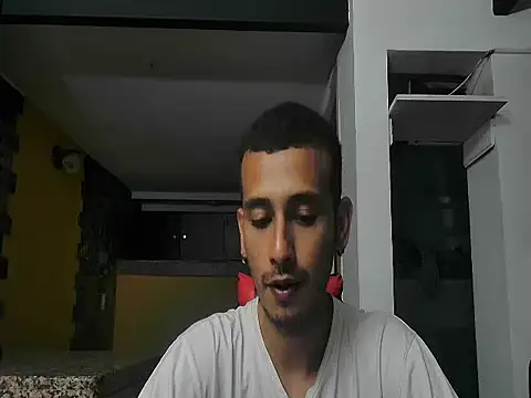 talktome4 online show from 05-13-26, 01:25