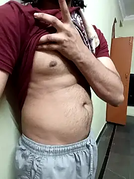 Snapshot of addu24 chatting on 12-31-24, 06:35 addu24 online show from 12-31-24, 06:35