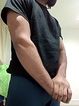 Snapshot of addu24 chatting on 02-06-25, 09:38 addu24 online show from 02-06-25, 09:38