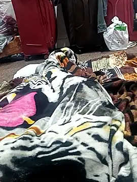 Snapshot of addu24 chatting on 01-06-26, 10:23 addu24 online show from 01-06-26, 10:23