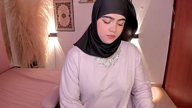 Snapshot of shayla_18 chatting on 01-23-25, 07:51 shayla 18 online show from 01-23-25, 07:51