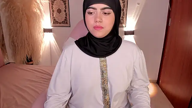 Snapshot of shayla_18 chatting on 01-25-25, 11:00 shayla 18 online show from 01-25-25, 11:00