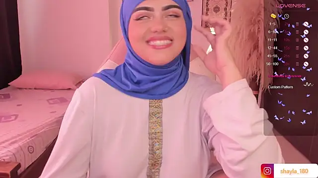 Snapshot of shayla_18 chatting on 02-28-25, 08:50 shayla 18 online show from 02-28-25, 08:50