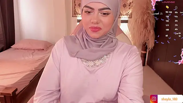 Snapshot of shayla_18 chatting on 03-10-25, 08:45 shayla 18 online show from 03-10-25, 08:45