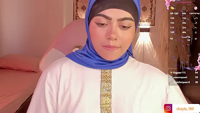 Snapshot of shayla_18 chatting on 03-15-25, 10:22 shayla 18 online show from 03-15-25, 10:22