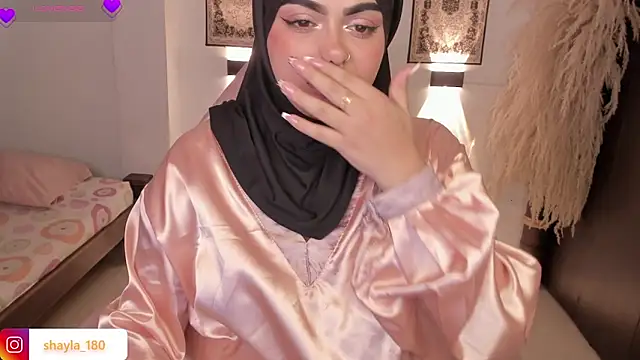 shayla 18 online show from 04-23-26, 08:55