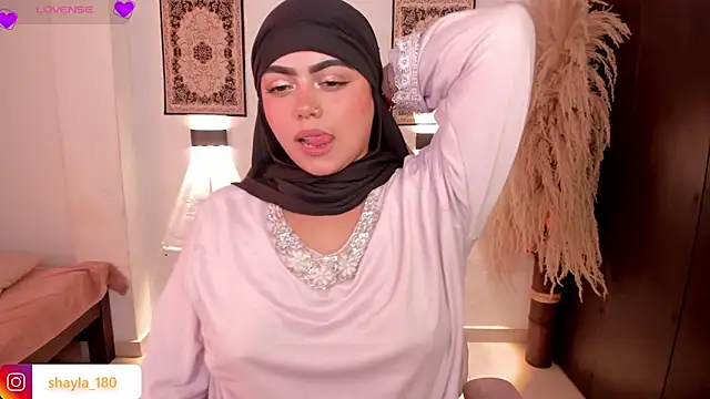 shayla 18 online show from 06-12-26, 09:25