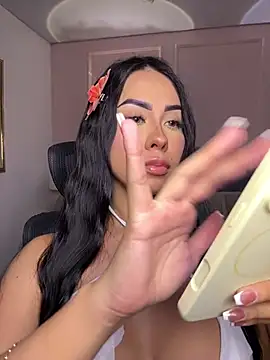 Snapshot of Miss_blue69 chatting on 07-16-26, 01:44 Miss blue69 online show from 07-16-26, 01:44