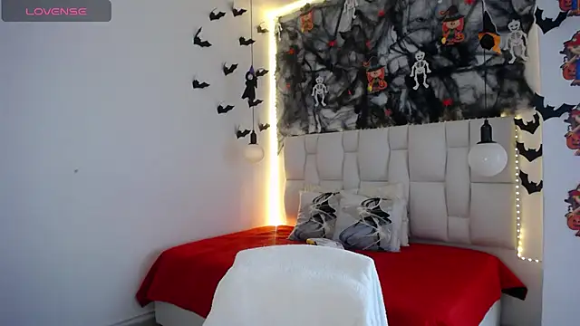 tiffany  pink online show from 10-23-25, 08:51