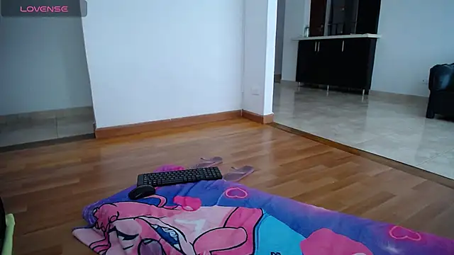 tiffany  pink online show from 11-09-25, 04:05