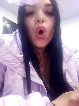 Dione   online show from 02-06-25, 01:16