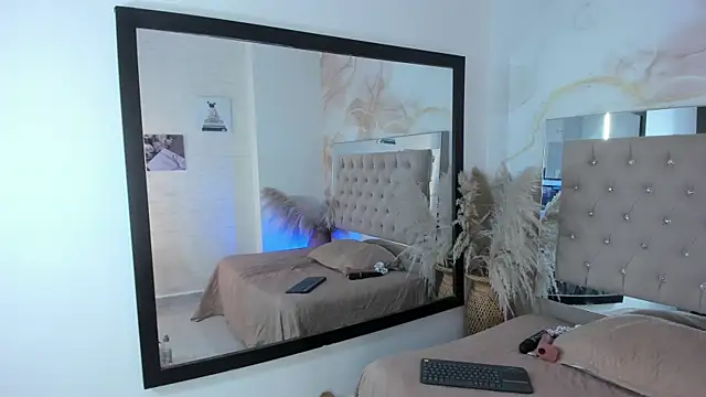 ainaah  online show from 03-14-25, 02:41