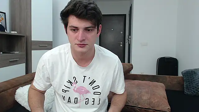 Snapshot of AndyFame chatting on 03-04-25, 10:49 AndyFame online show from 03-04-25, 10:49