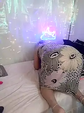 MaggieMoonxxx online show from 01-18-25, 11:43