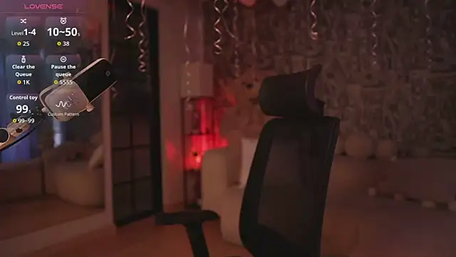 HannahW  online show from 10-25-25, 09:20