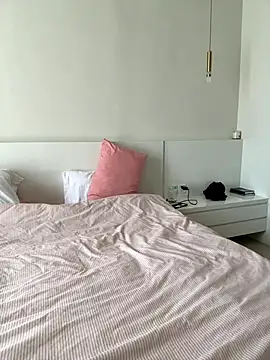 Nura n Sarah online show from 09-24-25, 03:10