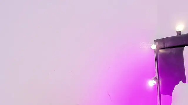 smiling  girl2 online show from 02-20-25, 10:04