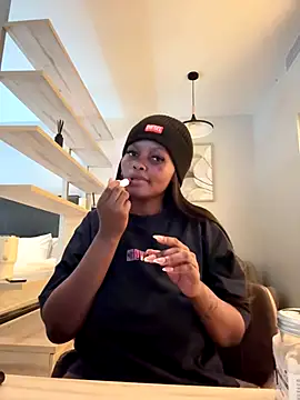 Neelo-Smith online show from 12-17-25, 05:08