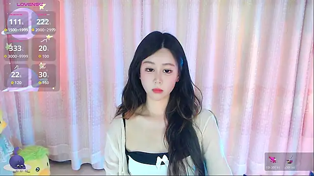 Aimee-520 online show from 04-21-26, 06:52