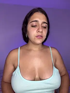 Alicia Ruiz online show from 11-24-25, 10:42