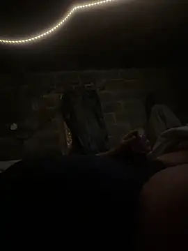 bigzae82 online show from 12-23-24, 10:10