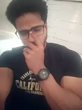 Snapshot of rounakhunk chatting on 01-19-26, 10:30 rounakhunk online show from 01-19-26, 10:30