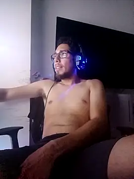 Mateusoliver7 online show from 04-08-26, 12:21