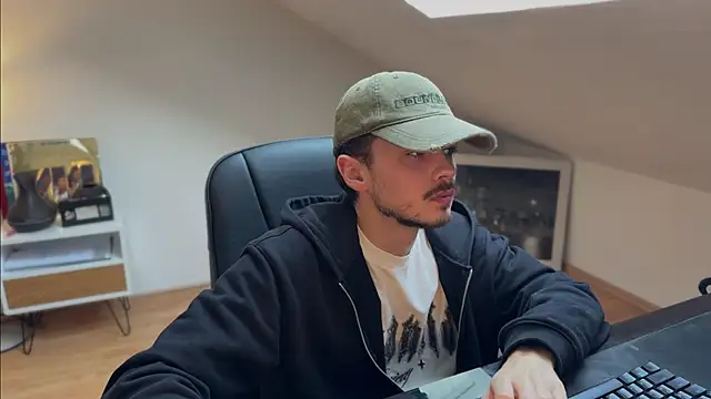 naked psy online show from 11-04-25, 01:21