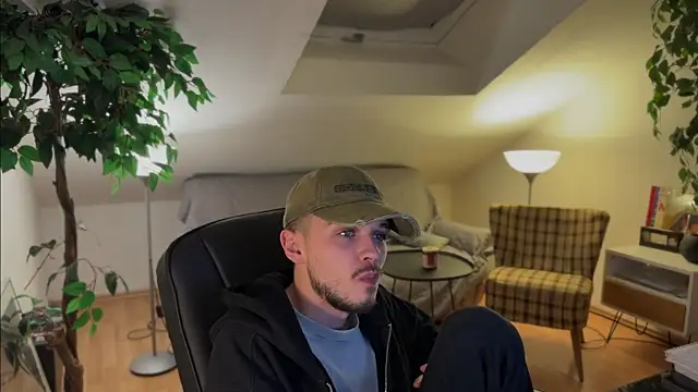 naked psy online show from 11-18-25, 01:55