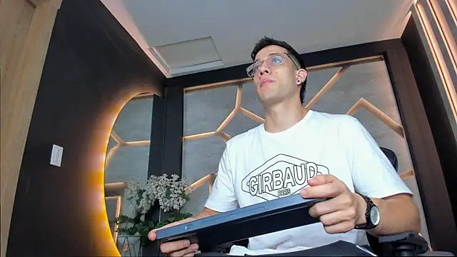 alexgiraldo  online show from 01-29-25, 11:20