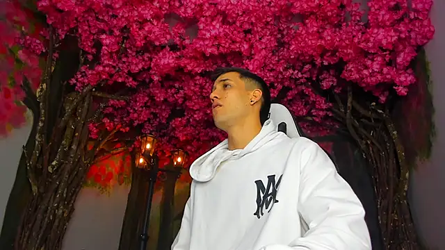 alexgiraldo  online show from 02-11-25, 02:24