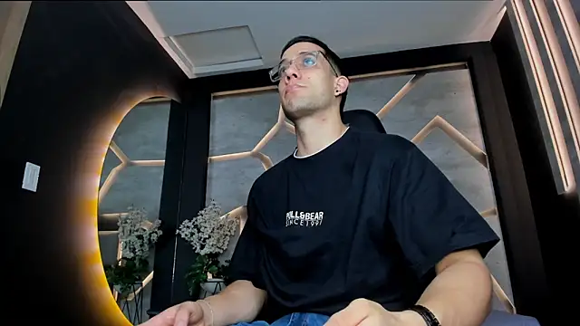 alexgiraldo  online show from 02-25-25, 11:30