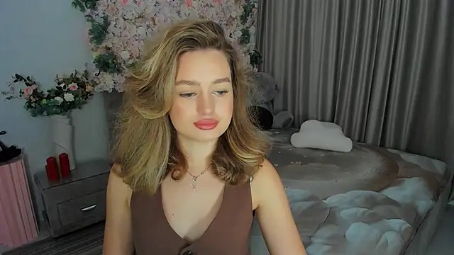 MiracleCurly online show from 09-08-25, 07:24