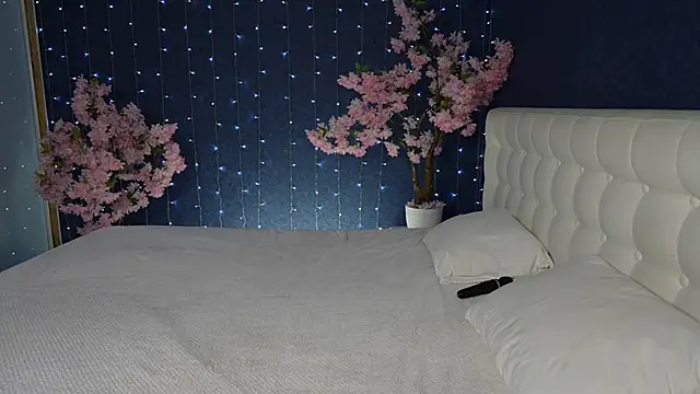 -Mirror-Girl- online show from 03-10-26, 05:34