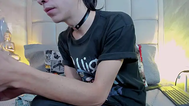 Hecatee 77 online show from 10-29-25, 07:59