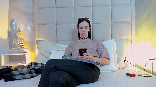 Hecatee 77 online show from 11-11-25, 07:58