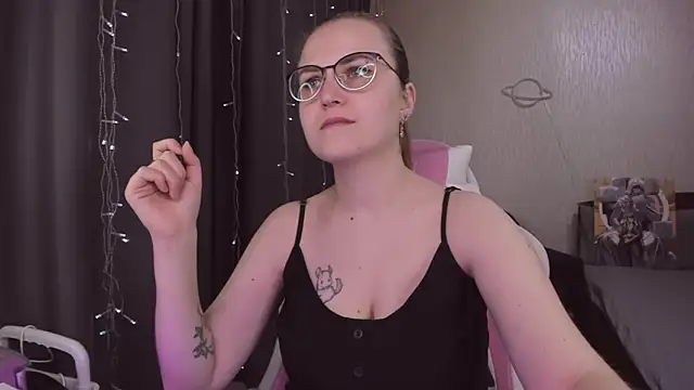 MissBrightShine online show from 11-16-25, 10:32