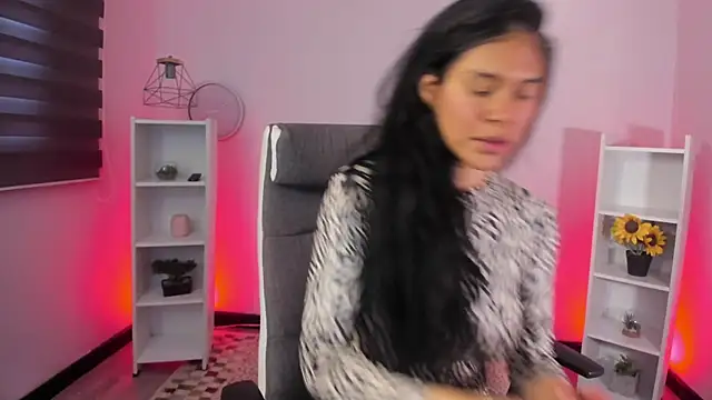  aish a  online show from 11-21-25, 07:12