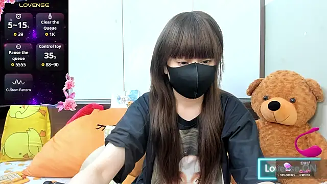 alonelove   online show from 07-17-26, 02:40