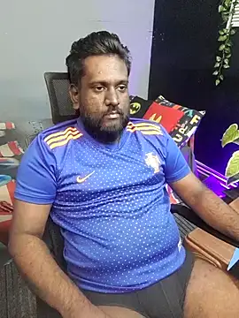 Rayansmith  online show from 10-04-25, 02:09