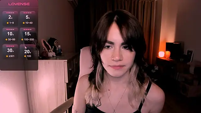 Snapshot of _selectrra chatting on 03-11-25, 04:07  selectrra online show from 03-11-25, 04:07