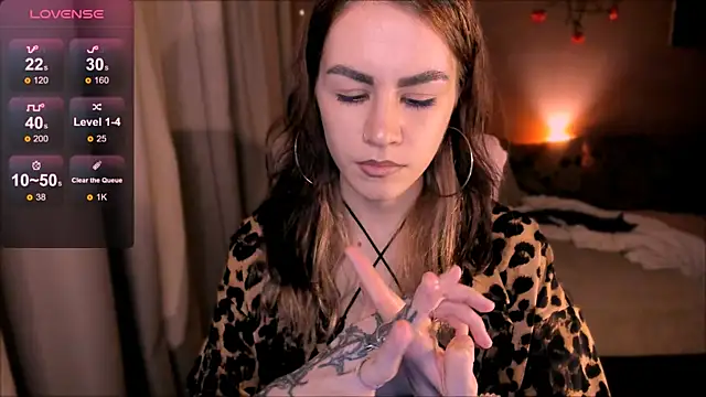 Snapshot of _selectrra chatting on 09-13-25, 09:14  selectrra online show from 09-13-25, 09:14