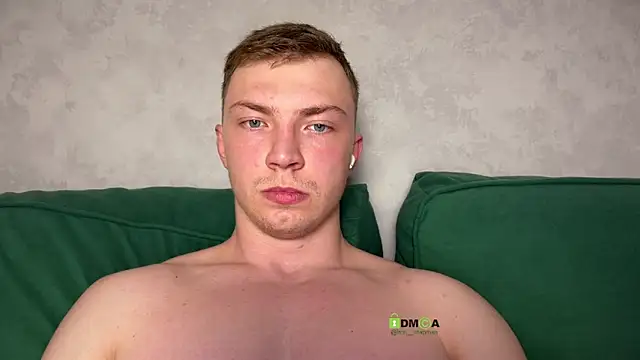 iron  chap online show from 04-18-26, 07:29