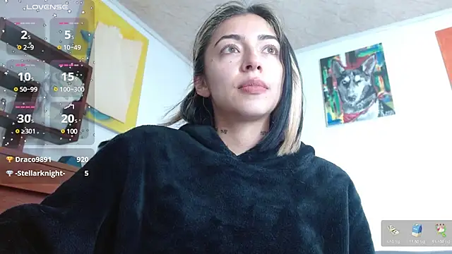 Snapshot of ZoeBakers_ chatting on 12-17-24, 01:38 ZoeBakers online show from 12-17-24, 01:38