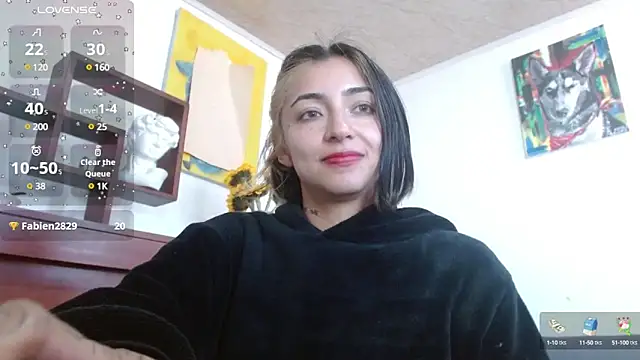 Snapshot of ZoeBakers_ chatting on 02-06-25, 01:32 ZoeBakers online show from 02-06-25, 01:32