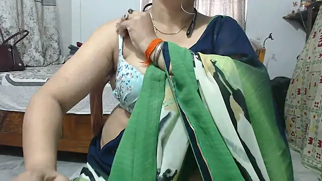 Snapshot of sexy_jaaan chatting on 07-08-26, 06:18 sexy jaaan online show from 07-08-26, 06:18